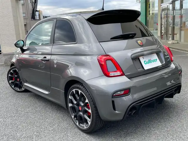 アバルト ５９５ コンペティツィオーネ 神奈川県 2019(令1)年 4.9万km ガンＭ 純正17インチAW/ブレンボブレーキ/レコードモンツァマフラー/ハーフレザーシート/純正ディスプレイオーディオ(USB/BT再生)/ETC/コーナーセンサー/HIDライト/パドルシフト/キーレス/R4/6年整備記録/保証書・取説あり