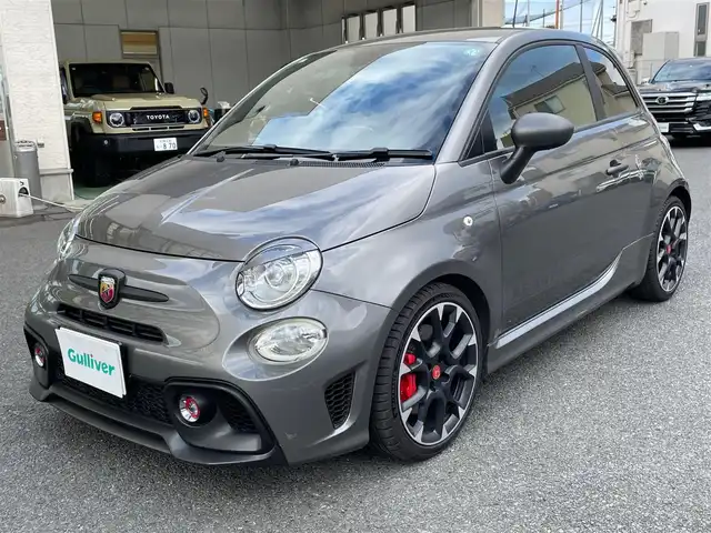 アバルト ５９５ コンペティツィオーネ 神奈川県 2019(令1)年 4.9万km ガンＭ 純正17インチAW/ブレンボブレーキ/レコードモンツァマフラー/ハーフレザーシート/純正ディスプレイオーディオ(USB/BT再生)/ETC/コーナーセンサー/HIDライト/パドルシフト/キーレス/R4/6年整備記録/保証書・取説あり
