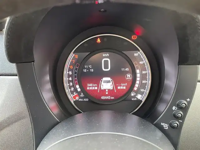 アバルト ５９５ コンペティツィオーネ 神奈川県 2019(令1)年 4.9万km ガンＭ 純正17インチAW/ブレンボブレーキ/レコードモンツァマフラー/ハーフレザーシート/純正ディスプレイオーディオ(USB/BT再生)/ETC/コーナーセンサー/HIDライト/パドルシフト/キーレス/R4/6年整備記録/保証書・取説あり