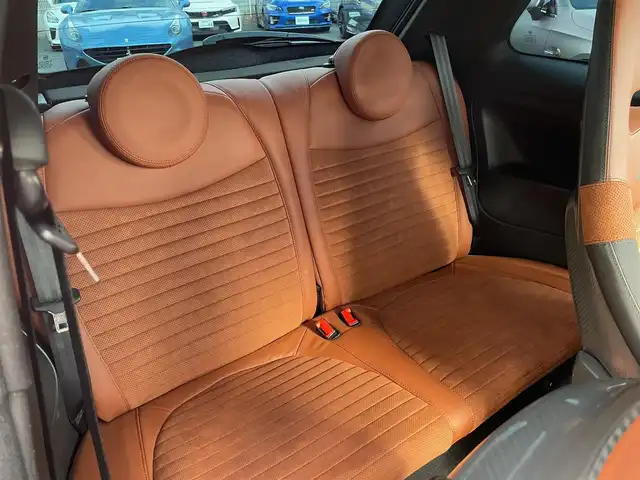 アバルト ５９５ コンペティツィオーネ 神奈川県 2019(令1)年 4.9万km ガンＭ 純正17インチAW/ブレンボブレーキ/レコードモンツァマフラー/ハーフレザーシート/純正ディスプレイオーディオ(USB/BT再生)/ETC/コーナーセンサー/HIDライト/パドルシフト/キーレス/R4/6年整備記録/保証書・取説あり