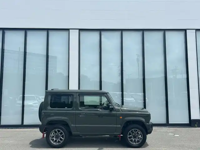 スズキ ジムニー XC 大阪府 2021(令3)年 3万km ジャングルグリーン 純正ナビ/  フルセグTV/CD/DVD/Bluetooth/衝突軽減ブレーキ/横滑り防止装置/前席シートヒーター/クルーズコントロール/レーンキープアシスト/ダウンヒルアシストコントロール/オートマチックハイビーム/純正16インチアルミホイール/純正フロアマット/プッシュスタート/スマートキー/ＥＴＣ/ＬＥＤ/禁煙車