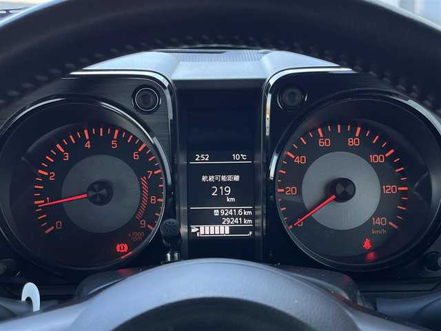 スズキ ジムニー XC 大阪府 2021(令3)年 3万km ジャングルグリーン 社外ナビ　/フルセグ　/ＥＴＣ　/４WD　/Bluetooth　/CDチェンジャー/DVD再生機能/クルーズコントロール　/シートヒーター　/純正アルミホイール　/純正フロアマット　/背面タイヤ　/オートライト　/衝突被害軽減システム　/エアバッグ