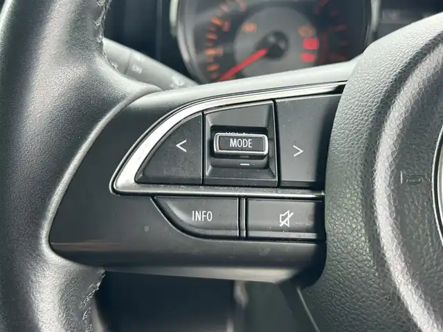 スズキ ジムニー XC 大阪府 2021(令3)年 3万km ジャングルグリーン 純正ナビ/  フルセグTV/CD/DVD/Bluetooth/衝突軽減ブレーキ/横滑り防止装置/前席シートヒーター/クルーズコントロール/レーンキープアシスト/ダウンヒルアシストコントロール/オートマチックハイビーム/純正16インチアルミホイール/純正フロアマット/プッシュスタート/スマートキー/ＥＴＣ/ＬＥＤ/禁煙車