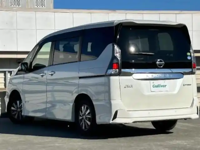 日産 セレナ e－パワー ハイウェイスター V 静岡県 2018(平30)年 8万km ブリリアントホワイトパール エマージェンシーブレーキ/純正9型ナビ/・フルセグTV/DVD/CD/BT/SD/Blu-ray/全周囲カメラ/ドラレコ前後/ビルトインETC/後席モニター/両側電動スライドドア(ハンズフリー)/側方支援/駐車支援/クルーズコントロール/オートハイビーム/シートヒーターD/N席/ハンドルヒーター/LEDヘッドランプ/・フォグランプ/純正フロアマット/ドアバイザー/スマートキー/純正15アルミホイール