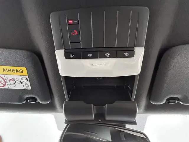 三菱 トライトン GSR 茨城県 2024(令6)年 0.2万km オレンジ 9インチナビゲーションディスプレイ/・Bluetooth/・AppleCarPlay/・AndroidAuto/三菱e-Assist/・マルチアラウンドモニター/・衝突被害軽減ブレーキシステム/・踏み間違い衝突防止アシスト/・車線逸脱警報システム/・ブラインドスポットワーニング/・レーンチェンジアシスト/・リヤクロストラフィックアラート/・オートマチックハイビーム/・レーダークルーズコントロール/・標識認識システム/・ふらつき警報/・リヤデフロック/パワーシート/シートヒーター