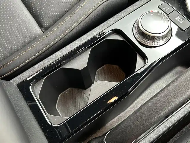 三菱 トライトン GSR 茨城県 2024(令6)年 0.2万km オレンジ 9インチナビゲーションディスプレイ/・Bluetooth/・AppleCarPlay/・AndroidAuto/三菱e-Assist/・マルチアラウンドモニター/・衝突被害軽減ブレーキシステム/・踏み間違い衝突防止アシスト/・車線逸脱警報システム/・ブラインドスポットワーニング/・レーンチェンジアシスト/・リヤクロストラフィックアラート/・オートマチックハイビーム/・レーダークルーズコントロール/・標識認識システム/・ふらつき警報/・リヤデフロック/パワーシート/シートヒーター