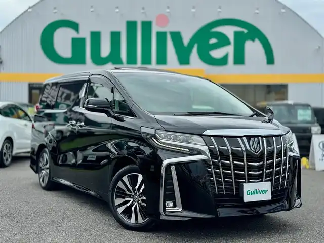 トヨタ アルファード S Cパッケージ 滋賀県 2022(令4)年 3.3万km ブラック ワンオーナー/サンルーフ/純正ディスプレイオーディオ/フルセグ Bluetooth DVD CD AM FM/Tコネクトナビキット/CD・DVDデッキ/バックカメラ/純正フリップダウンモニター/Toyota Safety Sense /プリクラッシュセーフティ/レーントレーシングアシスト［LTA］/レーダークルーズコントロール（全車速追従機能付）/ロードサインアシスト［RSA］/アダプティブハイビームシステム［AHS］/オートマチックハイビーム［AHB］/先行車発進告知機能［TMN］/ドライブレコーダー前後/両側パワースライドドア/ビルトインETC/スペアタイヤ/パワーバックドア/純正18インチアルミ/純正フロアマット/スマートキー×2/プッシュスタート/
