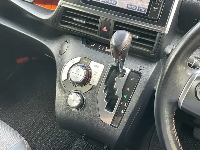 トヨタ シエンタ G クエロ 静岡県 2017(平29)年 3.9万km ヴィンテージブラウンパールクリスタルシャイン 1オーナー　/衝突軽減B /両側パワスラ　/純正ナビ　/地デジ　/Bカメラ　/12.1型後席モニター　/半革シート　/前席シートヒーター　　/ETC /ドラレコ　/オートハイビーム  /スマートキー  /スペアキー  /保証書/取説　