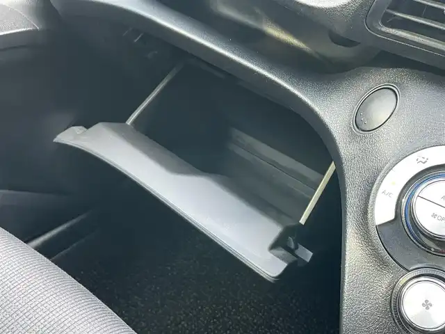 トヨタ シエンタ G クエロ 静岡県 2017(平29)年 3.9万km ヴィンテージブラウンパールクリスタルシャイン 1オーナー　/衝突軽減B /両側パワスラ　/純正ナビ　/地デジ　/Bカメラ　/12.1型後席モニター　/半革シート　/前席シートヒーター　　/ETC /ドラレコ　/オートハイビーム  /スマートキー  /スペアキー  /保証書/取説　