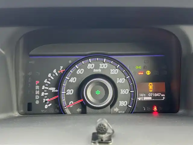 ホンダ ステップワゴン スパーダ Z クールスピリット 千葉県 2014(平26)年 7.2万km プレミアムスパークルブラックパール 純正9インチメモリーナビ/フルセグTV/Bluetooth接続/バックカメラ/ハーフレザーシート/両側パワースライドドア/キセノンヘッドライト/スマートキー/フォグランプ
