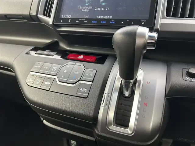 ホンダ ステップワゴン スパーダ Z クールスピリット 千葉県 2014(平26)年 7.2万km プレミアムスパークルブラックパール 純正9インチメモリーナビ/フルセグTV/Bluetooth接続/バックカメラ/ハーフレザーシート/両側パワースライドドア/キセノンヘッドライト/スマートキー/フォグランプ
