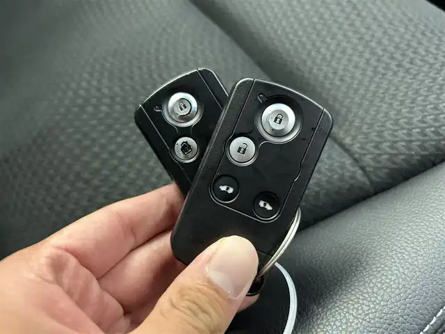 ホンダ ステップワゴン スパーダ Z クールスピリット 千葉県 2014(平26)年 7.2万km プレミアムスパークルブラックパール 純正9インチメモリーナビ/フルセグTV/Bluetooth接続/バックカメラ/ハーフレザーシート/両側パワースライドドア/キセノンヘッドライト/スマートキー/フォグランプ