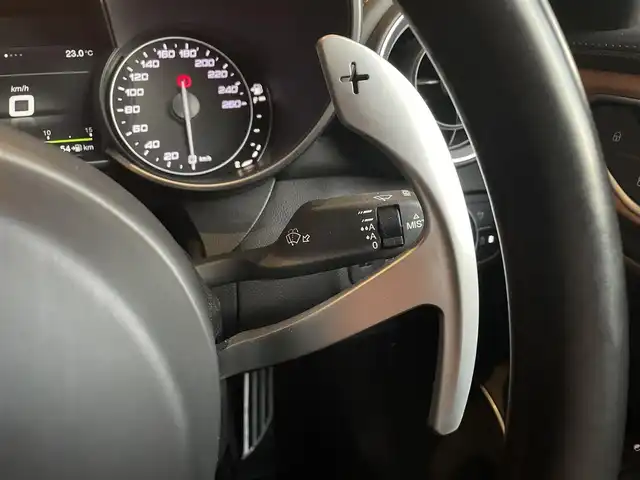 アルファロメオ ジュリア スーパー 愛知県 2018(平30)年 6.1万km 白 harman/kardon/アダプティブクルーズコントロール/レーンキープアシスト/ブラインドスポットモニター/パドルシフト/バックカメラ/Bluetooth/ブラックレザーシート/メモリ付きパワーシート/シートヒーター/ステアリングヒーター/コーナーセンサー/前後ドライブレコーダー