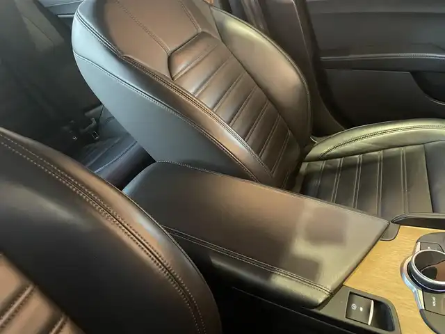 アルファロメオ ジュリア スーパー 愛知県 2018(平30)年 6.1万km 白 harman/kardon/アダプティブクルーズコントロール/レーンキープアシスト/ブラインドスポットモニター/パドルシフト/バックカメラ/Bluetooth/ブラックレザーシート/メモリ付きパワーシート/シートヒーター/ステアリングヒーター/コーナーセンサー/前後ドライブレコーダー