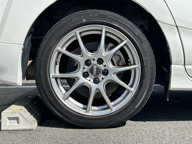 トヨタ シエンタ G 和歌山県 2016(平28)年 9.8万km ホワイトパールクリスタルシャイン TRDフルエアロ/純正ナビ/バックカメラ/プリクラッシュセーフティー/車線逸脱抑制機能/横滑り防止機能/社外アルミホイール/ETC/ドライブレコーダー/アイドリングストップ/革巻きステアリング