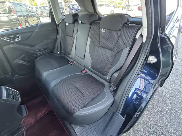 スバル フォレスター プレミアム 道央・札幌 2019(令1)年 4.4万km ダークブルーパール ４WD/ワンオーナー/社外メモリーナビ/CD/DVD/BT/フルセグ/社外フリップダウンモニター/アイサイト/衝突被害軽減ブレーキ/横滑り防止装置/レーダークルーズコントロール/レーンキープアシスト/リアパーキングセンサー/ブラインドスポットモニター/フロント/サイド/バックカメラ/ビルトインETC/ドライブレコーダー/XMODE/SI-DRIVE/SRH/アイドリングストップ/パワーバックドア/前席パワーシート/D席メモリーシート/全席シートヒーター/ハーフレザーシート/革巻きステアリング/ステアリングリモコン/パドルシフト/ハンドルヒーター/プッシュスタート/スマートキー/LEDヘッドライト/オートライト/フォグランプ/電動格納ミラー/ヒーテッドドアミラー/ウィンカーミラー/フロアマット/ドアバイザー