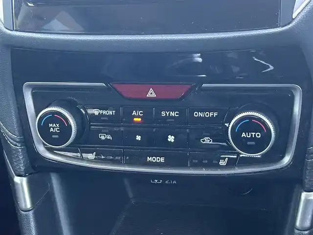 スバル フォレスター プレミアム 道央・札幌 2019(令1)年 4.4万km ダークブルーパール ４WD/ワンオーナー/社外メモリーナビ/CD/DVD/BT/フルセグ/社外フリップダウンモニター/アイサイト/衝突被害軽減ブレーキ/横滑り防止装置/レーダークルーズコントロール/レーンキープアシスト/リアパーキングセンサー/ブラインドスポットモニター/フロント/サイド/バックカメラ/ビルトインETC/ドライブレコーダー/XMODE/SI-DRIVE/SRH/アイドリングストップ/パワーバックドア/前席パワーシート/D席メモリーシート/全席シートヒーター/ハーフレザーシート/革巻きステアリング/ステアリングリモコン/パドルシフト/ハンドルヒーター/プッシュスタート/スマートキー/LEDヘッドライト/オートライト/フォグランプ/電動格納ミラー/ヒーテッドドアミラー/ウィンカーミラー/フロアマット/ドアバイザー