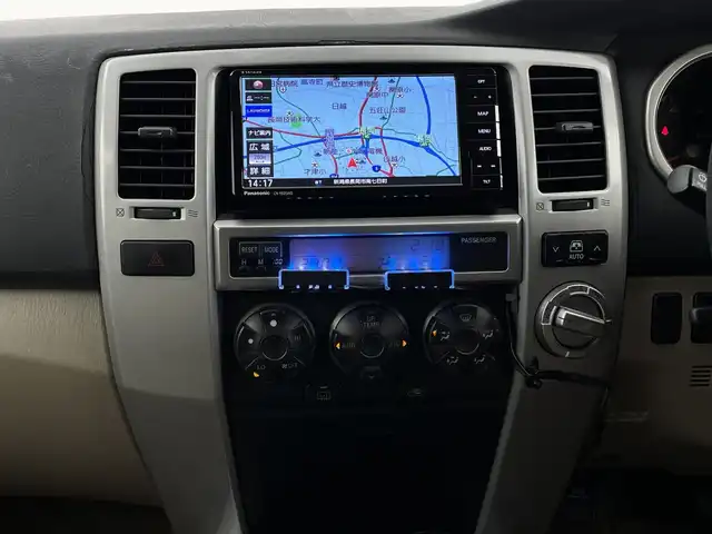 トヨタ ハイラックス サーフ SSR－X 新潟県 2004(平16)年 15.7万km ホワイトパールクリスタルシャイン ディーゼルターボ/4WD/純正カラードステップ/JAOSバンパーガード/メモリナビ/フルセグ/バックカメラ/Bluetooth/社外17インチAW/ドライブレコーダー/キーレス/HID/保証書/取説