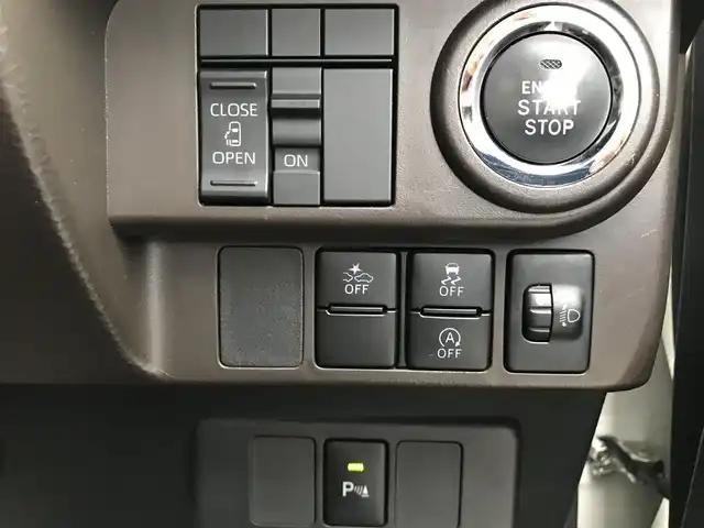 トヨタ ルーミー X 鳥取県 2021(令3)年 4.7万km パールホワイトⅢ 純正ナビ/AM/FM/BT/バックカメラ・ETC/衝突被害軽減システム/レーンキープアシスト/前後クリアランスソナー/片側パワースライドドア/前方ドライブレコーダー/オートハイビーム/オートライト/ステアリングスイッチ/フロアマット/ドアバイザー/プッシュエンジンスタート/アイドリングストップ/スマートキー