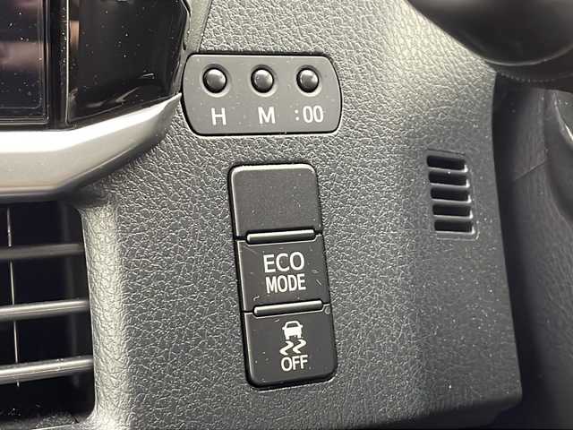 トヨタ ヴォクシー ZS 千葉県 2017(平29)年 5.8万km ホワイトパールクリスタルシャイン 社外11インチメモリナビ/フルセグテレビ/Bluetooth/USB/iPod接続/CD/DVD/SD再生/バックカメラ/ビルトインETC/両側パワースライドドア/純正フロアマット/純正16インチアルミホイール/プッシュスタート/スマートキー(スペアキー1本)/左右分離オートエアコン/アイドリングストップ/モデリスタエアロ/ドアバイザー/オートライト/オートマチックハイビーム/フロントフォグランプ/電動格納ウィンカーミラー/レーンディパーチャーアラート/プリクラッシュセーフティ/先行車発進告知/横滑り防止装置/保証書/取扱説明書