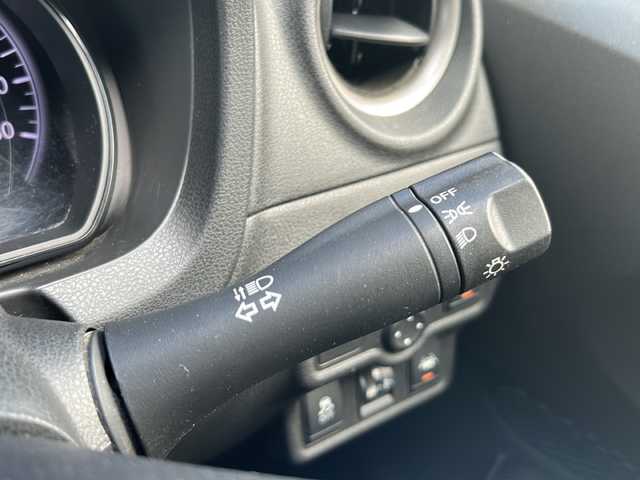 日産 ノート X FOUR Vセレ +セーフ 石川県 2014(平26)年 4.8万km ダークメタルグレー 4WD/ワンオーナー/エマージェンシーブレーキ/VDC/車線逸脱警報/純正SDナビゲーション/【CD/DVD/Bluetooth/フルセグTV】/アラウンドビューモニターセット/踏み間違い衝突防止アシスト/フロント、バックソナー/アラウンドビューモニター/ETC/インテリジェントキー/プッシュエンジンスタート/純正ホイール付きスタッドレス4本積込/保証書/取説/スペアキー