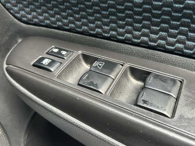 日産 ノート X FOUR Vセレ +セーフ 石川県 2014(平26)年 4.8万km ダークメタルグレー 4WD/ワンオーナー/エマージェンシーブレーキ/VDC/車線逸脱警報/純正SDナビゲーション/【CD/DVD/Bluetooth/フルセグTV】/アラウンドビューモニターセット/踏み間違い衝突防止アシスト/フロント、バックソナー/アラウンドビューモニター/ETC/インテリジェントキー/プッシュエンジンスタート/純正ホイール付きスタッドレス4本積込/保証書/取説/スペアキー