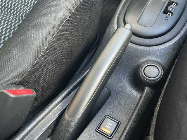 日産 ノート X FOUR Vセレ +セーフ 石川県 2014(平26)年 4.8万km ダークメタルグレー 4WD/ワンオーナー/エマージェンシーブレーキ/VDC/車線逸脱警報/純正SDナビゲーション/【CD/DVD/Bluetooth/フルセグTV】/アラウンドビューモニターセット/踏み間違い衝突防止アシスト/フロント、バックソナー/アラウンドビューモニター/ETC/インテリジェントキー/プッシュエンジンスタート/純正ホイール付きスタッドレス4本積込/保証書/取説/スペアキー