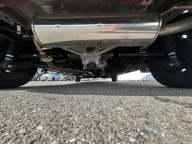 トヨタ ヴィッツ F 岩手県 2018(平30)年 0.3万km オレンジM 純正ナビ　バックカメラ　Ｂｌｕｅｔｏｏｔｈ　ＣＤ／ＤＶＤ再生　フルセグ　ビルトインＥＴＣ２．０　スマートキー　プッシュスタート　純正フロアマット　アイドリングストップ　ドライブレコーダー　ＡＢＳ