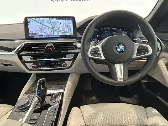 ＢＭＷ ５３０ｅ 熊本県 2020(令2)年 1.1万km ファイトニックブルー ワンオーナー車/エクスクルーシブナッパレザーパッケージ/ホワイトフルレザーシート/全席シートヒーター/前席シートクーラー/前席パワーシート/前席シートメモリー/純正HDDナビ/360°カメラ/コーナーセンサー/AppleCarPlay/Bluetooth/USB/ヘッドアップディスプレイ/アダプティブクルーズコントロール/インテリジェントセーフティー/オートホールドアシスト/パワートランクドア/前後ドライブレコーダー/ETC2.0/純正LEDヘッドライト/純正LEDフォグライト/【ファイトニックブルー/Mスポーツ エディションジョイプラス】