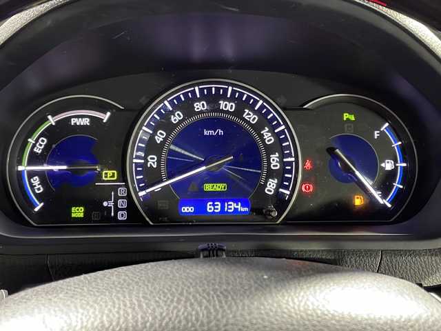 トヨタ エスクァイア ハイブリッド Gi プレミアムパッケージ ブラックテーラード 沖縄県 2019(平31)年 6.4万km ブラック 県外仕入　/禁煙車　/純正９インチナビ/（ＢＴ，フルセグ，ＣＤ／ＤＶＤ，ラジオ，ＵＳＢ，ＨＤＭＩ）　/バックカメラ　/両側パワースライドドア　/純正フリップダウンモニター　/ハーフレザーシート　/ＵＳＢ／ＨＤＭＩポート/クリアランスソナー/シートヒーター(D/N)/ステアリングヒーター/クルーズコントロール/シートバックテーブル/ビルドインETC2.0/前方ドライブレコーダー/革巻きステアリング/LEDヘッドライト/スペアキー