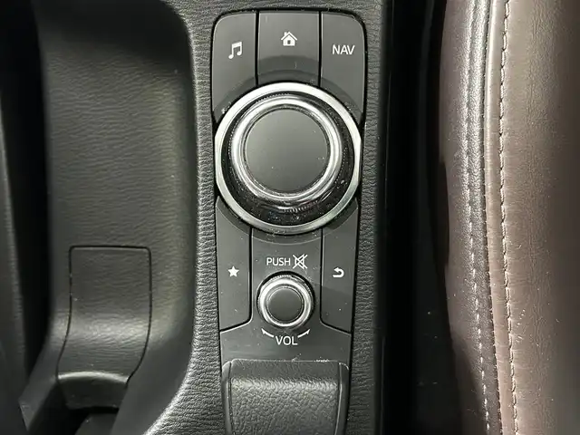 マツダ ＣＸ－３ XD ノーブル ブラウン 佐賀県 2017(平29)年 9.4万km マシーングレープレミアムM マツダコネクトナビ/FM/AM/CD/DVD/フルセグTV/Bluetooth/AUX/USB/バックカメラ/車間認知システム/SBS/SCBS/BSMシステム/車線逸脱警報システム/交通標識認識システム/ドライブレコーダー/パドルシフト/ステアリングリモコン/レーダークルーズコントロール/シートヒーター/ハンドルヒーター/ETC