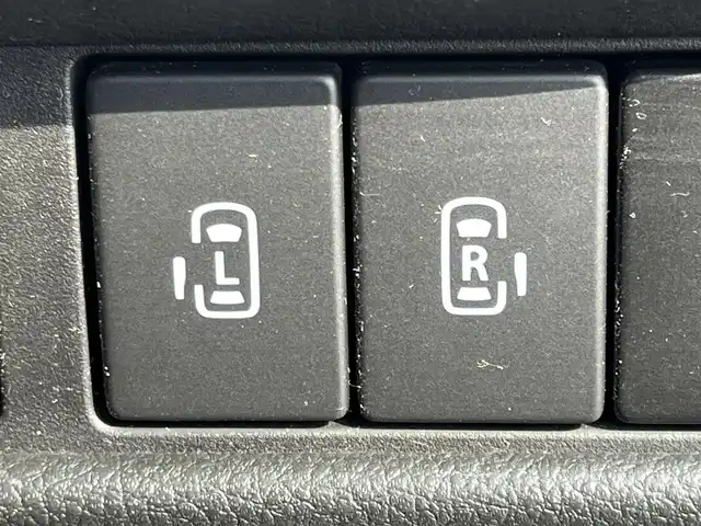 スズキ スペーシア カスタム HYBRID XS ターボ 奈良県 2020(令2)年 3.9万km ブルーイッシュブラックパール3 KENWOOD8インチナビ（MDV-S707L）/（フルセグ/BT/CD/DVD）/レーダークルーズコントロール/バックカメラ/パドルシフト/後方コーナーセンサー/衝突軽減システム/レーンキープアシスト/両側パワースライドドア/ハーフレザーシート/運転席シートヒーター/後席サンシェード/前後ドライブレコーダー（DRV-C750）/ETC/LEDヘッドライト/純正15インチAW/スペアキーX1