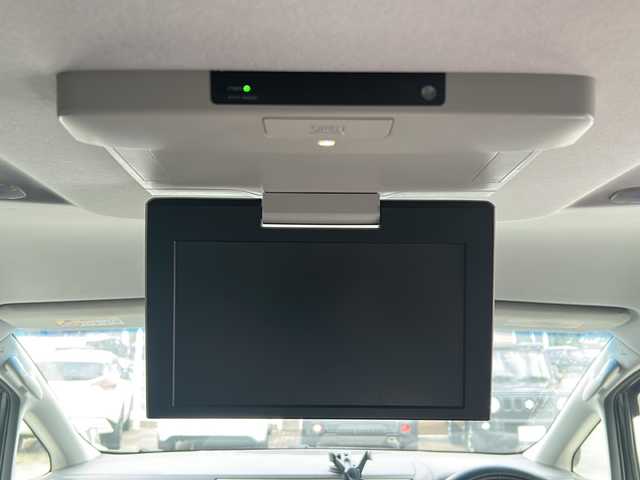 トヨタ ヴェルファイア Z 沖縄県 2016(平28)年 5.1万km ホワイトパールクリスタルシャイン 純正ナビ・TV・Bluetooth・CD・DVD/フリップダウンモニター/両側パワースライドドア/バックカメラ/ETC/コーナーセンサー/オートライト/電子サイドブレーキ/オートホールド/電動格納ミラー