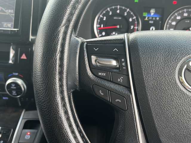 トヨタ ヴェルファイア Z 沖縄県 2016(平28)年 5.1万km ホワイトパールクリスタルシャイン 純正ナビ・TV・Bluetooth・CD・DVD/フリップダウンモニター/両側パワースライドドア/バックカメラ/ETC/コーナーセンサー/オートライト/電子サイドブレーキ/オートホールド/電動格納ミラー