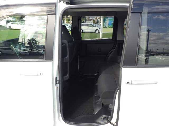 ダイハツ トール カスタムG SAⅡ 千葉県 2018(平30)年 3.7万km パールホワイトⅢ スマートアシストII/クルーズコントロール/両側パワースライドドア/社外メモリーナビ/地デジTV/【DVD/CD再生機能　Bluetooth接続】/バックカメラ/ドライブレコーダー/革巻きステアリング/ステアリングスイッチ/ETC/LEDヘッドライト/フォグライト/コーナーセンサー/純正14インチアルミホイル/スマートキー