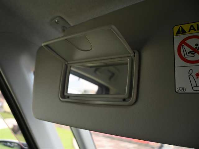 ダイハツ トール カスタムG SAⅡ 千葉県 2018(平30)年 3.7万km パールホワイトⅢ スマートアシストII/クルーズコントロール/両側パワースライドドア/社外メモリーナビ/地デジTV/【DVD/CD再生機能　Bluetooth接続】/バックカメラ/ドライブレコーダー/革巻きステアリング/ステアリングスイッチ/ETC/LEDヘッドライト/フォグライト/コーナーセンサー/純正14インチアルミホイル/スマートキー