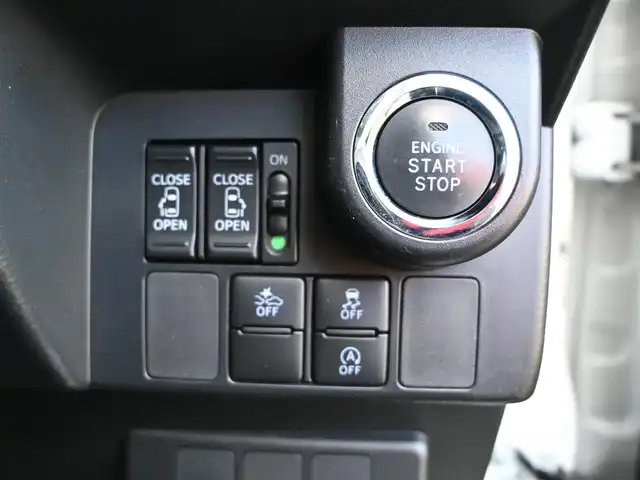 ダイハツ トール カスタムG SAⅡ 千葉県 2018(平30)年 3.7万km パールホワイトⅢ スマートアシストII/クルーズコントロール/両側パワースライドドア/社外メモリーナビ/地デジTV/【DVD/CD再生機能　Bluetooth接続】/バックカメラ/ドライブレコーダー/革巻きステアリング/ステアリングスイッチ/ETC/LEDヘッドライト/フォグライト/コーナーセンサー/純正14インチアルミホイル/スマートキー