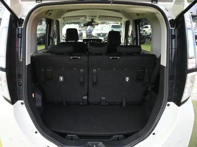 ダイハツ トール カスタムG SAⅡ 千葉県 2018(平30)年 3.7万km パールホワイトⅢ スマートアシストII/クルーズコントロール/両側パワースライドドア/社外メモリーナビ/地デジTV/【DVD/CD再生機能　Bluetooth接続】/バックカメラ/ドライブレコーダー/革巻きステアリング/ステアリングスイッチ/ETC/LEDヘッドライト/フォグライト/コーナーセンサー/純正14インチアルミホイル/スマートキー