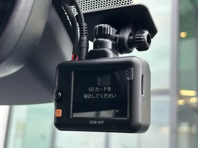 レクサス ＵＸ 250h Fスポーツ 奈良県 2019(令1)年 1.9万km グラファイトブラックガラスフレーク 禁煙車/サンルーフ/黒本革シート/レクサスセーフティシステム/純正12.3型ナビ（フルセグTV/CD/DVD/Blu-ray/BT/AUX)/バックカメラ/ビルトインETC2.0/純正ドラレコ/社外前後ドラレコ/パドルシフト/パワーバックドア/パワーシート(D/N席)/シートヒーター(D/N席)/ステアリングヒーター/アダプティブクルーズコントロール/レーンキープアシスト/ブラインドスポットモニター/クリアランスソナー/電子パーキング/LEDオートライト/LEDフォグ/オートアラーム/純正18インチアルミホイール/純正フロアマット/新車時保証書/取扱説明書