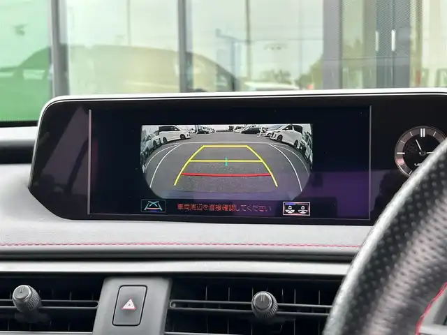 レクサス ＵＸ 250h Fスポーツ 奈良県 2019(令1)年 1.9万km グラファイトブラックガラスフレーク 禁煙車/サンルーフ/黒本革シート/レクサスセーフティシステム/純正12.3型ナビ（フルセグTV/CD/DVD/Blu-ray/BT/AUX)/バックカメラ/ビルトインETC2.0/純正ドラレコ/社外前後ドラレコ/パドルシフト/パワーバックドア/パワーシート(D/N席)/シートヒーター(D/N席)/ステアリングヒーター/アダプティブクルーズコントロール/レーンキープアシスト/ブラインドスポットモニター/クリアランスソナー/電子パーキング/LEDオートライト/LEDフォグ/オートアラーム/純正18インチアルミホイール/純正フロアマット/新車時保証書/取扱説明書