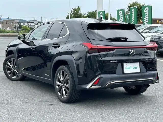 レクサス ＵＸ 250h Fスポーツ 奈良県 2019(令1)年 1.9万km グラファイトブラックガラスフレーク 禁煙車/サンルーフ/黒本革シート/レクサスセーフティシステム/純正12.3型ナビ（フルセグTV/CD/DVD/Blu-ray/BT/AUX)/バックカメラ/ビルトインETC2.0/純正ドラレコ/社外前後ドラレコ/パドルシフト/パワーバックドア/パワーシート(D/N席)/シートヒーター(D/N席)/ステアリングヒーター/アダプティブクルーズコントロール/レーンキープアシスト/ブラインドスポットモニター/クリアランスソナー/電子パーキング/LEDオートライト/LEDフォグ/オートアラーム/純正18インチアルミホイール/純正フロアマット/新車時保証書/取扱説明書