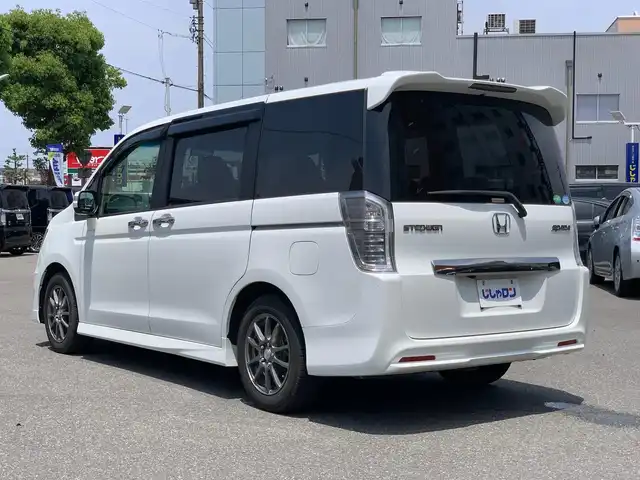 ホンダ ステップワゴン スパーダ Z クールスピリット 福井県 2012(平24)年 9.6万km ホワイトオーキッドパール (株)IDOMが運営する【じしゃロン福井店】の自社ローン専用車両になりますこちらは現金またはオートローンご利用時の価格です。自社ローンご希望の方は別途その旨お申付け下さい/アルパイン9.0インチ後席モニター (パッケージ-M900C)/純正ナビ/　　【CD DVD フルセグ】/バックカメラ/両側パワースライドドア/クルーズコントロール/HIDオートヘッドライト/ハーフレザーシート/16インチアルミホイール/アイドリングストップ/ステアリングスイッチ/パドルシフト/電動格納ウィンカーミラー/フォグランプ/スマートキー×2/ETC