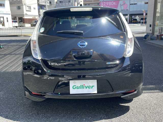 日産 リーフ X エアロスタイル サンクスED 大阪府 2017(平29)年 9.1万km スーパーブラック 純正ナビ/BT/AM/FM/CD/DVD/USB/メモリナビ/フルセグテレビ/バックカメラ/クルーズコントロール/プッシュスタート/ETC/ドライブレコーダー/オートエアコン/オートライト/ステアリングヒーター/シートヒーター/ドアバイザー
