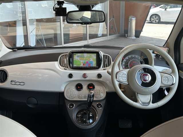 フィアット ５００ ツインエア ラウンジ 高知県 2016(平28)年 5.8万km ボサノバホワイト ガラスルーフ/FIAT ５００スポーツ専用１５インチAW/社外ナビ/【フルセグTV/BT/AUX】/バックカメラ/社外ドライブレコーダー/社外レーダー探知機