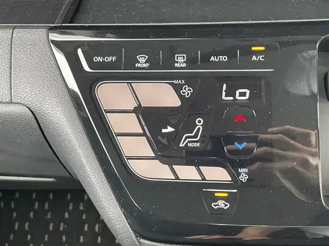 日産 ルークス HWS X プロパイロットED 千葉県 2020(令2)年 2.9万km アメジストパープル プロパイロット/　衝突軽減ブレーキ/レーンキープアシスト/　レーダークルーズコントロール/オートハイビーム/　クリアランスソナー/純正SDナビ(MJ120-W)/　フルセグ/DVD/CD/USB/アラウンドビューモニター/ステアリングスイッチ/ETC/両側パワースライドドア/ハンズフリースライドドア/電動パーキングブレーキ/ブレーキホールド/LEDヘッドライト/オートライト/フォグライト/純正フロアマット/電動格納/ウィンカーミラー