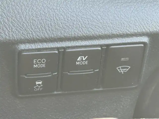 トヨタ シエンタ ハイブリッド ファンベースG 千葉県 2019(令1)年 7.5万km ブラックマイカ/ベージュ 2トーン トヨタセーフティセンス/・衝突軽減ブレーキ/レーンキープアシスト/・クリアランスソナー/オートハイビーム/社外9インチナビ(CN-F1DVD)/・フルセグ/BT/DVD/CD/バックカメラ/ETC/クルーズコントロール/両側パワースライドドア/LEDヘッドライト/オートライト/スマートキー/プッシュスタート/純正フロアマット/純正16インチAW