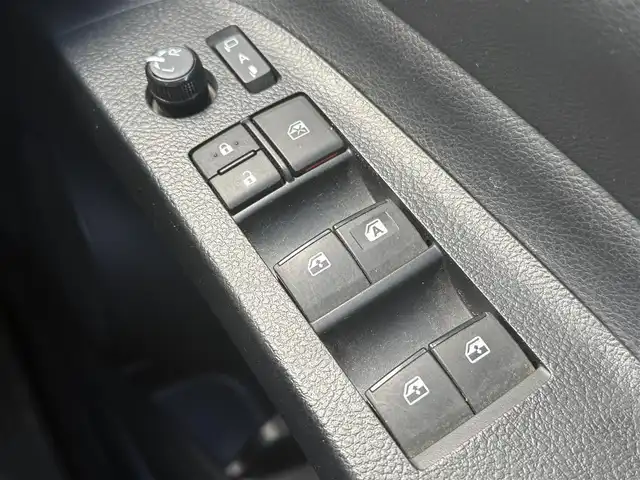 トヨタ シエンタ ハイブリッド ファンベースG 千葉県 2019(令1)年 7.5万km ブラックマイカ/ベージュ 2トーン トヨタセーフティセンス/・衝突軽減ブレーキ/レーンキープアシスト/・クリアランスソナー/オートハイビーム/社外9インチナビ(CN-F1DVD)/・フルセグ/BT/DVD/CD/バックカメラ/ETC/クルーズコントロール/両側パワースライドドア/LEDヘッドライト/オートライト/スマートキー/プッシュスタート/純正フロアマット/純正16インチAW