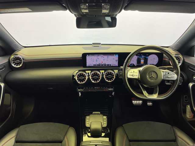 メルセデス・ベンツ ＣＬＡ２００ｄ AMGライン 愛知県 2021(令3)年 3.5万km ポーラホワイト 純正ナビ/・Bluetooth/・フルセグテレビ/・USB接続/パワーシート/ハーフレザーシート/シートヒーター/ブラインドスポットモニター/レーンキープアシスト/衝突軽減ブレーキ/オートマチックハイビーム/レーダークルーズコントロール/ETC2.0/バックカメラ/LEDヘッドライト/パドルシフト
