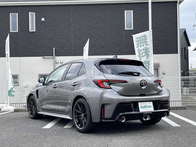 トヨタ ＧＲカローラ RZ 三重県 2025(令7)年 0.1千km ガンＭ 登録時44km/ユーザー買取車/ワンオーナー/禁煙車/6速MT/GR仕様シート/JBLサウンド/純正ナビ/（AM/FM/TV/Bluetooth）/フルセグTV/バックカメラ/ビルトインETC2.0/ステアリングスイッチ/レーダークルーズコントロール/シートヒーター/オートライト/オートハイビーム/プリクラッシュセーフティ/レーンディパーチャーアラート/BSM/HUD/コーナーセンサー/純正フロアマット/スペアキー