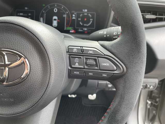 トヨタ ＧＲカローラ RZ 三重県 2025(令7)年 0.1千km ガンＭ 登録時44km/ユーザー買取車/ワンオーナー/禁煙車/6速MT/GR仕様シート/JBLサウンド/純正ナビ/（AM/FM/TV/Bluetooth）/フルセグTV/バックカメラ/ビルトインETC2.0/ステアリングスイッチ/レーダークルーズコントロール/シートヒーター/オートライト/オートハイビーム/プリクラッシュセーフティ/レーンディパーチャーアラート/BSM/HUD/コーナーセンサー/純正フロアマット/スペアキー